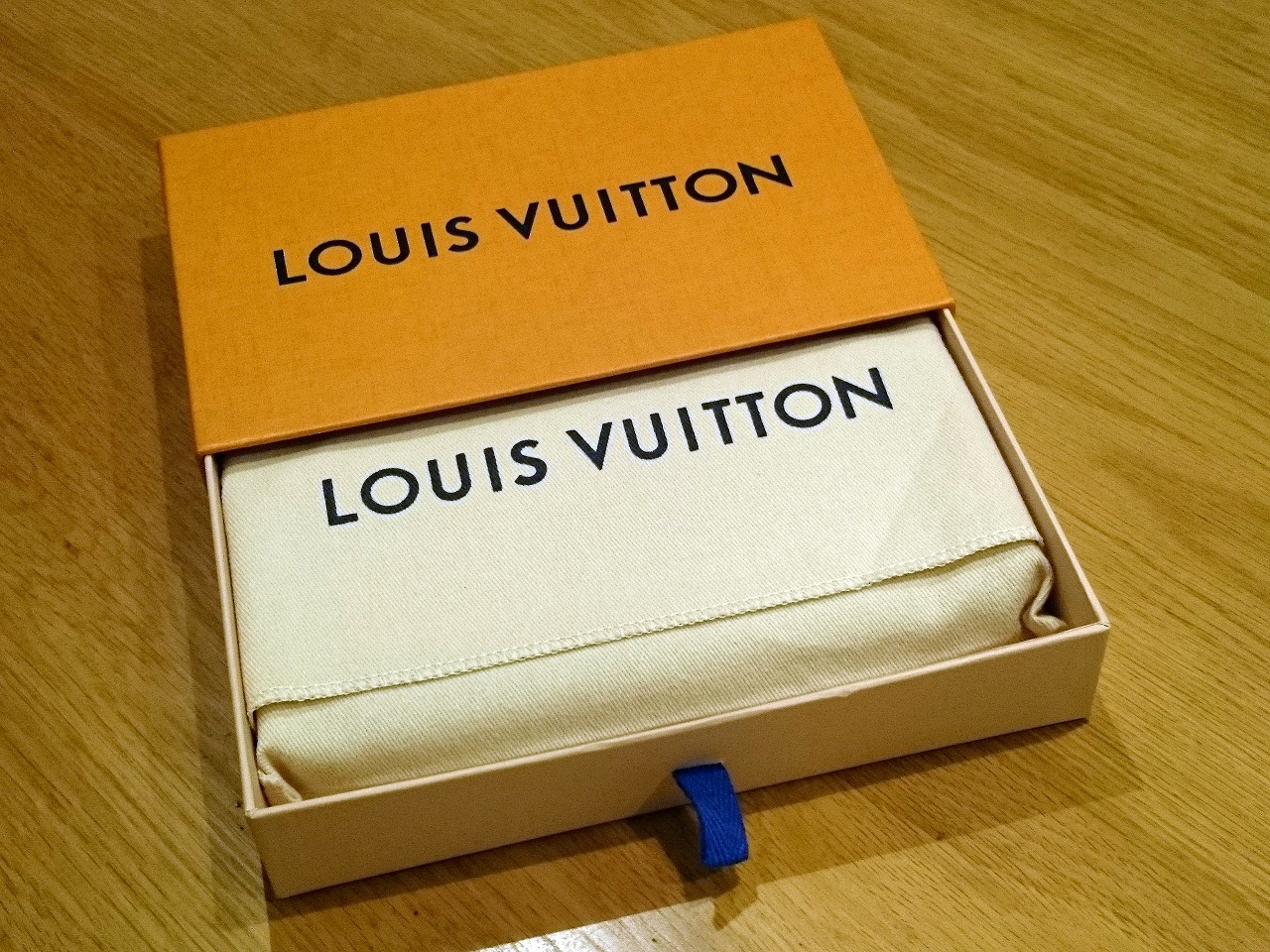 ルイヴィトンの長財布をオンラインショップで買ってみました。カードがたっぷり入るLOUIS VUITTONのエピ！ | ランクルと家とモノ、時々投資