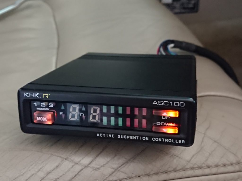 ランクル100 シグナス　車高コントローラー データシステム アクティブサスコントローラー UZJ100W/HDJ101K